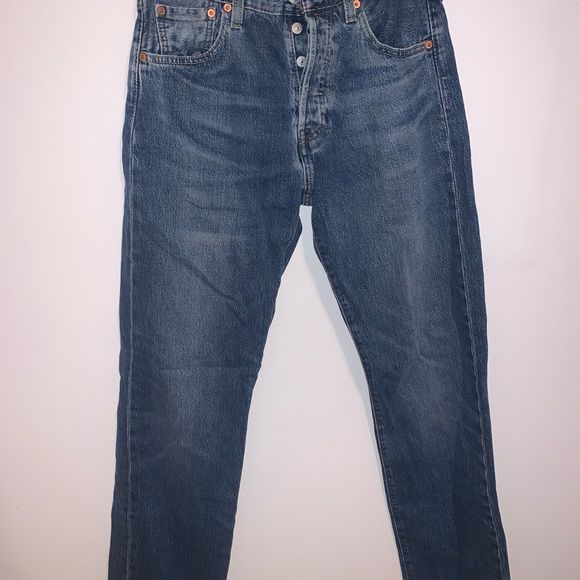 Vintage Levi's 501 Button Fly Straight Leg Medium Wash Jeans 30x32 - Picture 3 of 11